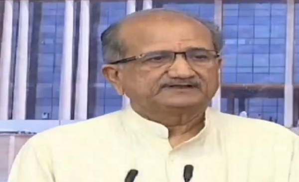 bhupendrasinh chudasma says gujarati compulsory