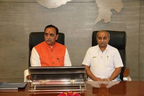 vijay rupani and nitin patel in office
