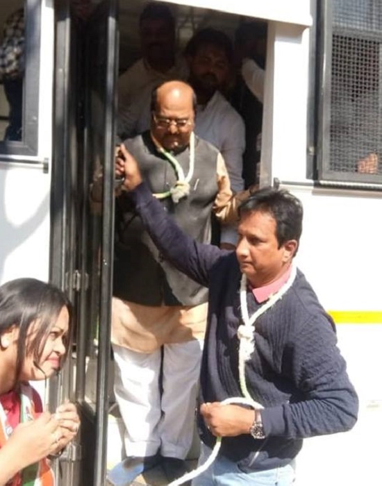 congress partymen detained