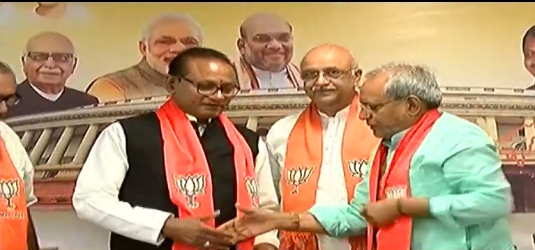 cong parshottam joins bjp