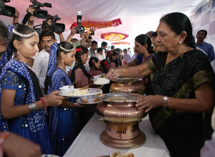 Akshay patra facility inauguration by Anandiben