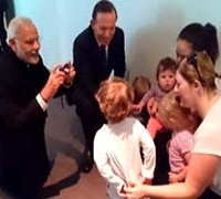 PM_Modi_Abbott_kids