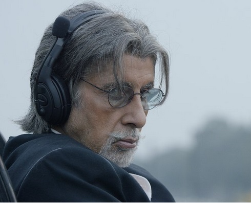 Amitabh Bachchan #39 s emotional song quot Maula Mere Maula quot is released Amitabh Bachchan #39 s emotional song quot Maula Mere Maula quot is released