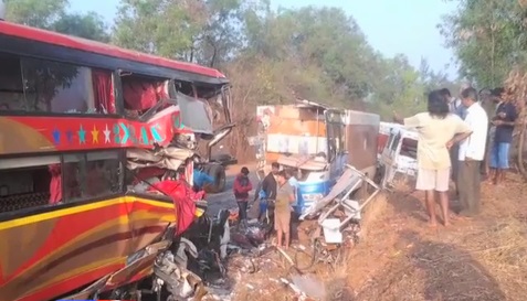 Bus and Container accident on Mumbai Goa Highway; 4 killed and 28 injured