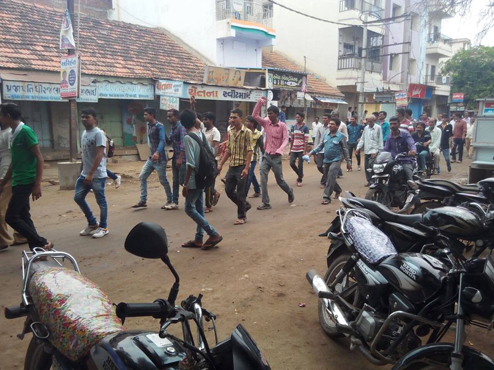 Gujarat Bandh 4