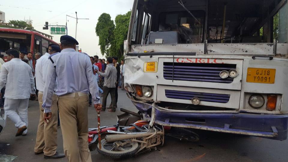 nehrubridge accident-7