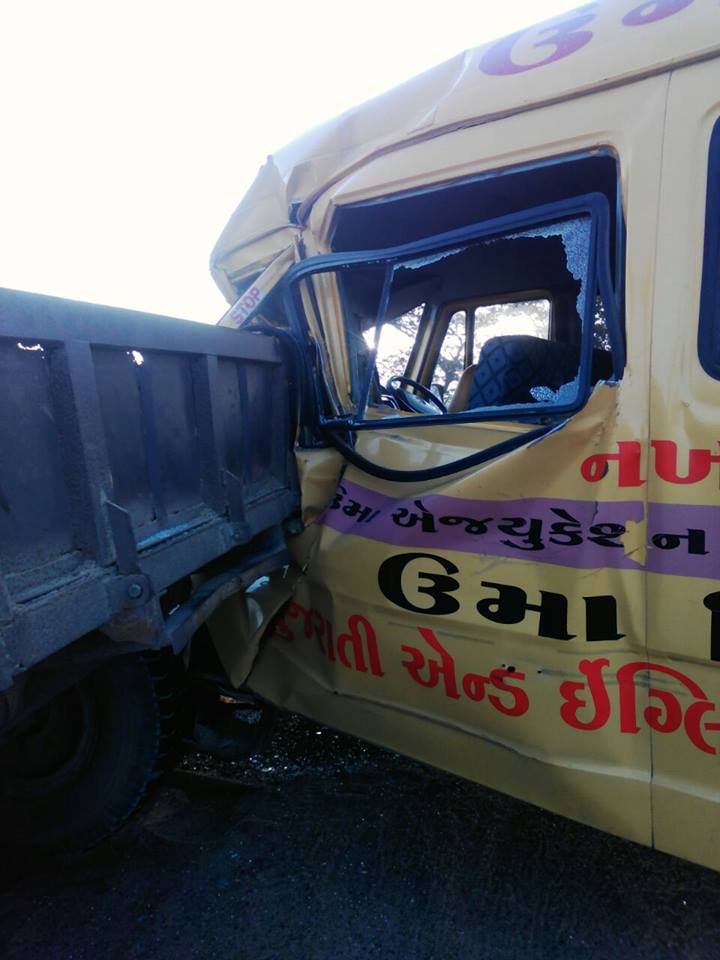 kutch-accident-1-new