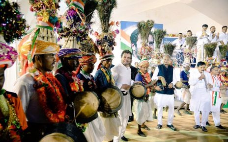 Rahul Gandhi Timli dance with Adivasi