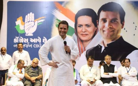 rahul gandhi visits vapi for navsarjan gujarat yatra