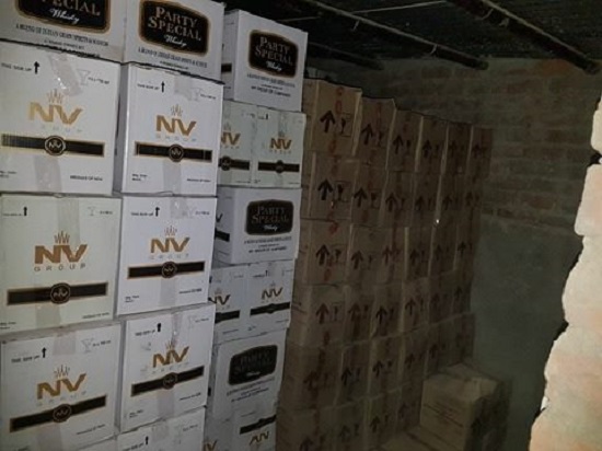 wine boxes seized before Gujarat election