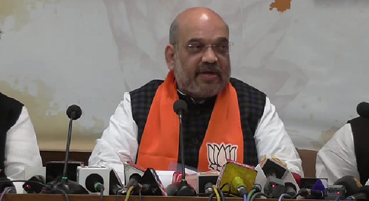 amit shah hits out at congress