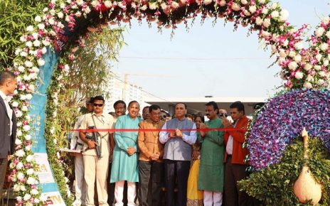 vijay rupani opens ahmedabad flower show