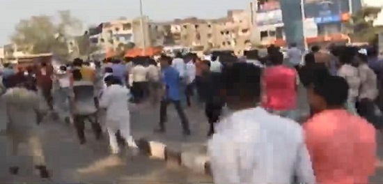 dalits turn up on roads of surat