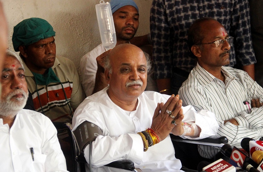 pravin togadia says attempts made to silence my voice