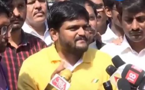 hardik patel alpesh thakor and jignesh mevani visit patan victi family