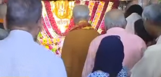 devotees at hanuman temple