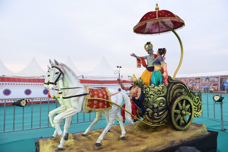 lord shri krishna in chariot