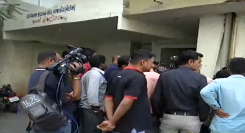 rajkot man set on fire over money matters