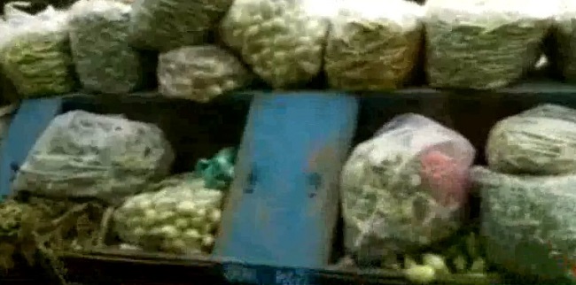 ahmedabad vegetables brought in waste collection van