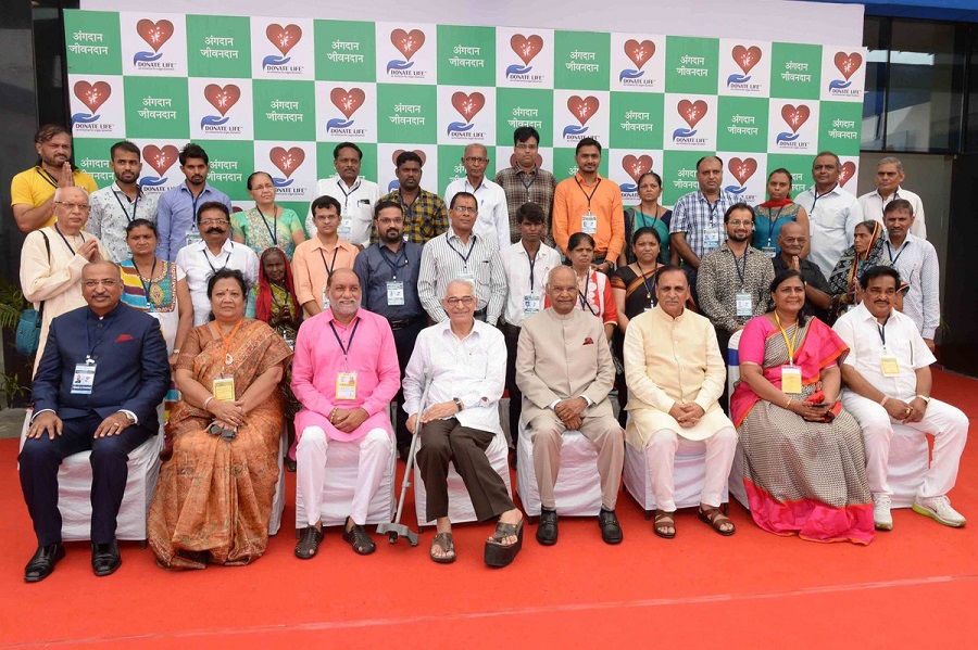 president meets organ donors in surat