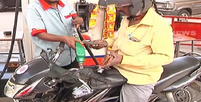 petrol pump run by prisoners in gujarat