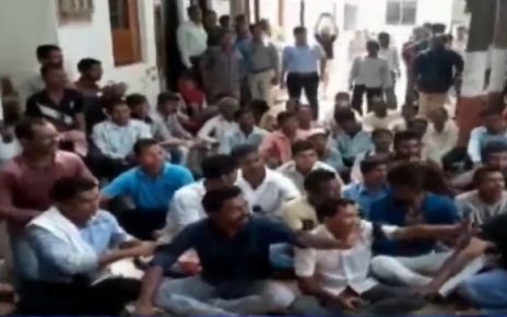 tapi cattle rearers protest against sumul dairy