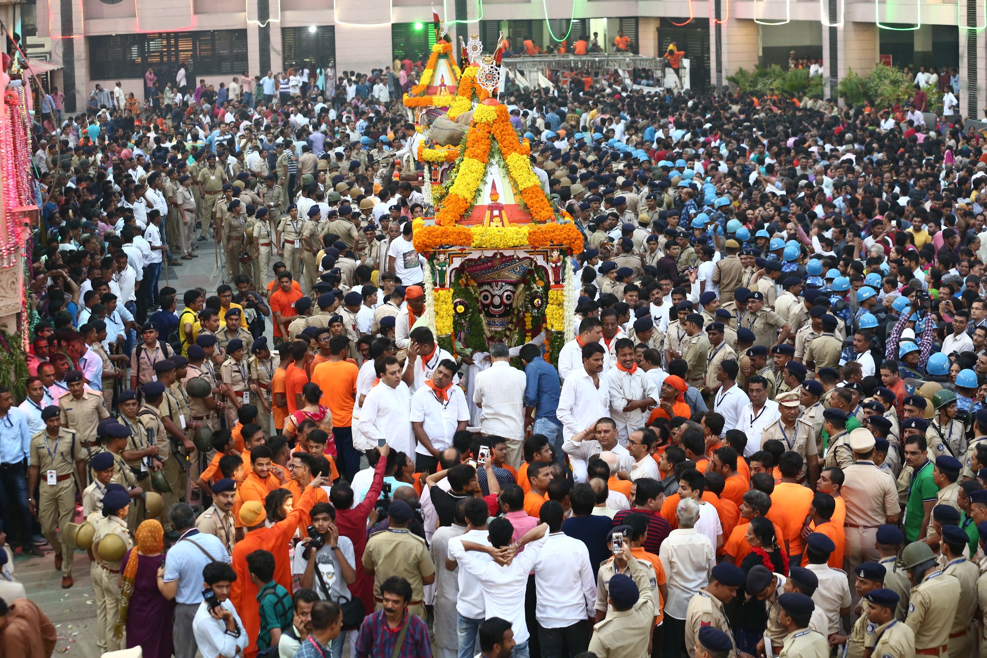 rath yatra chariots