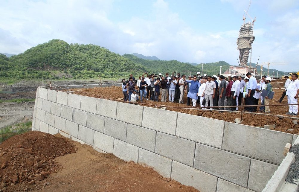 rupani monitoring progress of statue of unity