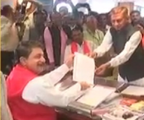 kunvarji bawaliya takes oath as MLA