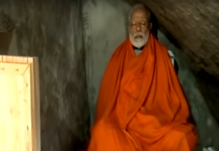 pm modi meditates in kedarnath