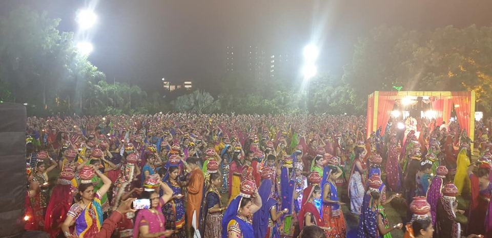 satvik garba by 1001 women