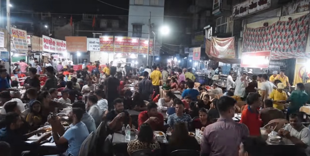 manek chowk night market closed