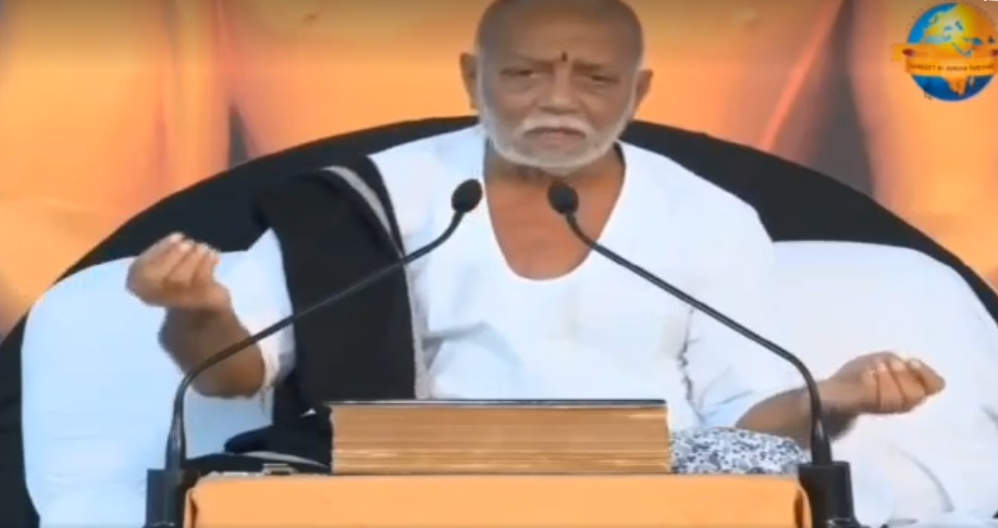 morari bapu donate in cm fund