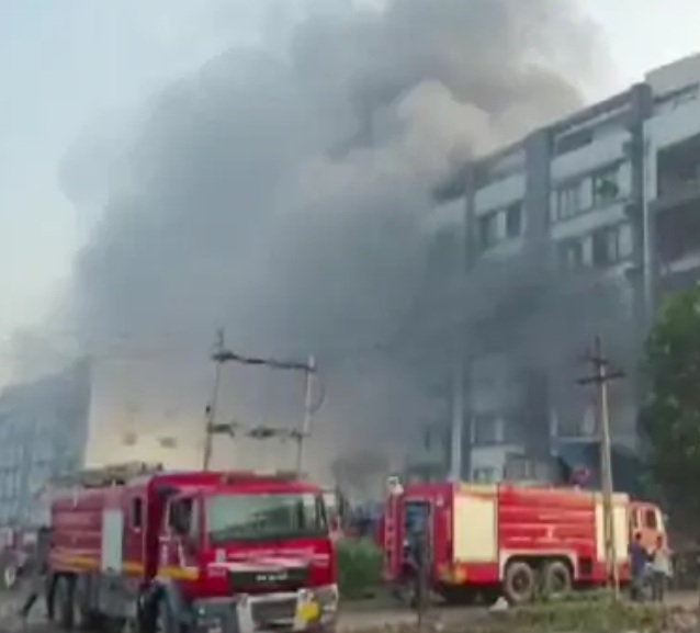 surat fire-3