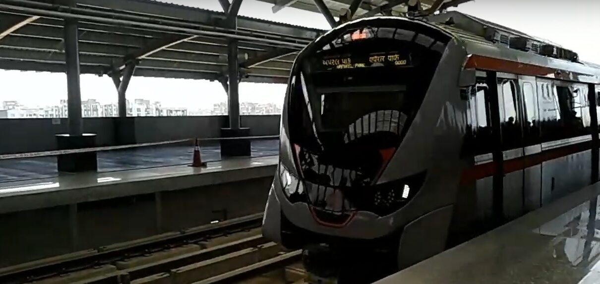 Ahmedabad Metro Rail Frequency Increased And Timings Extended During Navratri Festival